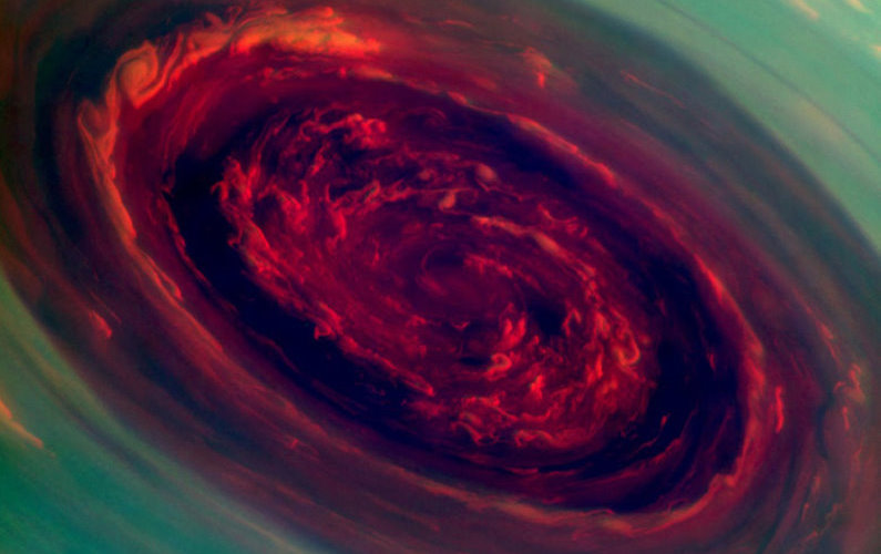 La rose, un cyclone à la surface de Saturne
